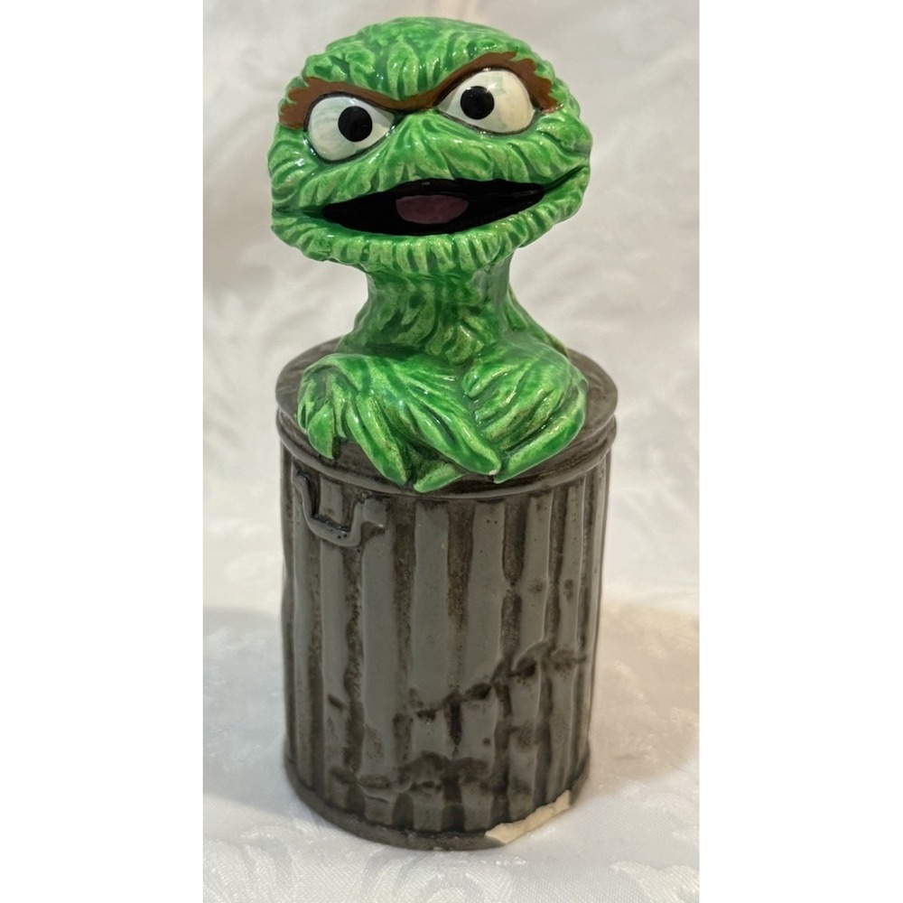 vintage 1976 Gorham ceramic figurine Oscar the Grouch Sesame Street green.